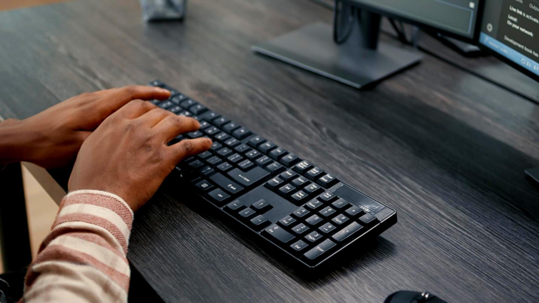 Studenten werken samen aan game development projecten